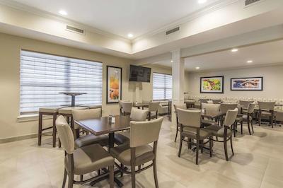 امستردام این اند سویتز فردریکتون