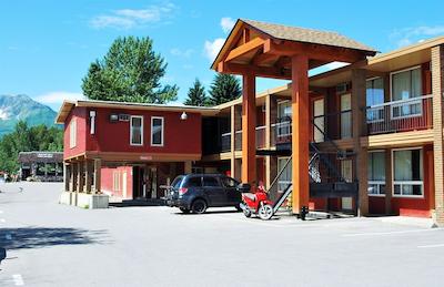 کاناداز بست والو این اند سویتز فرنی