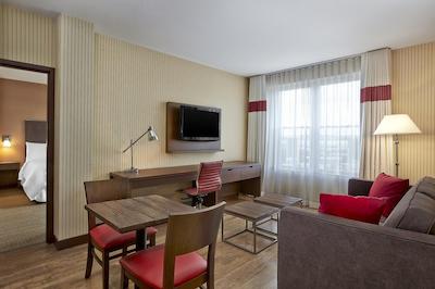 فور پوینتز بای شراتون منکتون