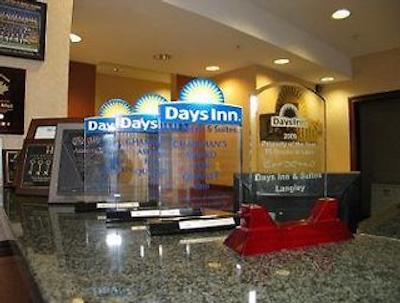 دز این اند سویتز-لانگلی