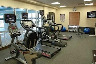 هامپتون این اند سویتز بای هیلتون منکتون