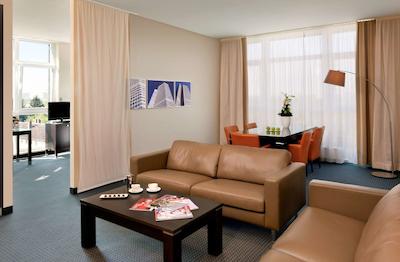 فلمینگز کنفرنس هتل فرانکفورت