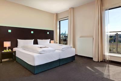 فلمینگز کنفرنس هتل فرانکفورت