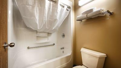 بست وسترن پلاس ساینت جهن هتل اند سویتز