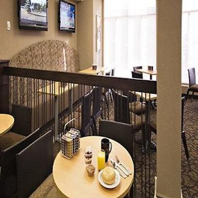 اکسلیم کالگاری آیرپرت