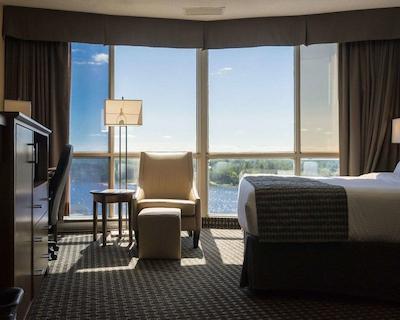 کلارین این لاکسید اند کنفرنس سنتر