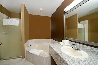 بست وسترن استرادمر این