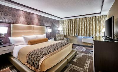 بست وسترن پلاس ادمنتون آیرپرت هتل