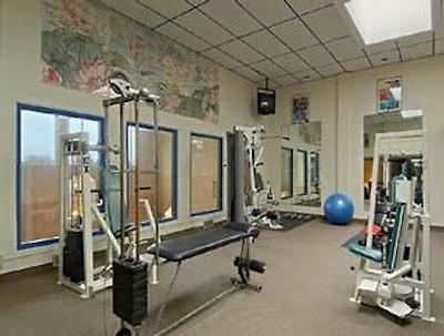 بست وسترن پلاس ادمنتون آیرپرت هتل