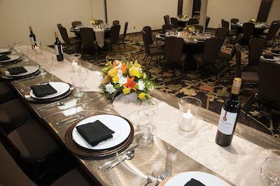 بست وسترن پلاس ادمنتون آیرپرت هتل