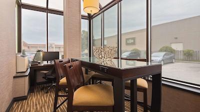 بست وسترن ویاجور پلاس هتل