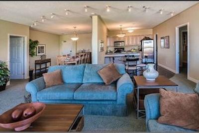 گئورجیان ب هتل اند کنفرنس سنتر