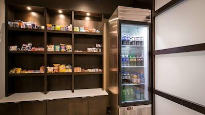 بست وسترن پرمیر دنهام این اند سویتز