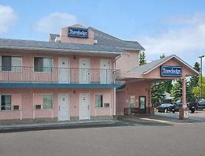 تراولج ادمنتون آیرپرت