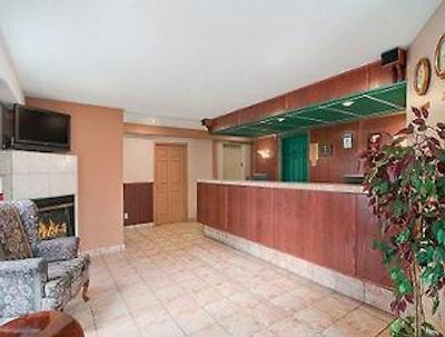 تراولج ادمنتون آیرپرت