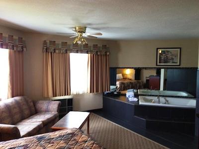 کاناداز بست والو این کاملوپز