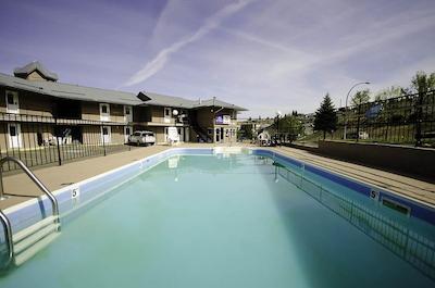 کاناداز بست والو این کاملوپز