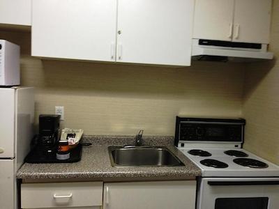 کاناداز بست والو این کاملوپز