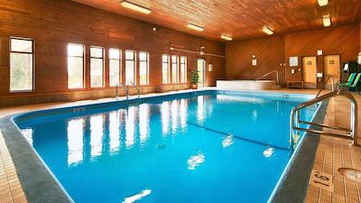 تراولج بای ویندهام ابتسفرد باکرویو