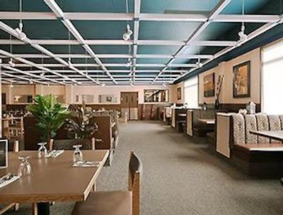 رامادا هتل اند گولف دم-ساسکاتون