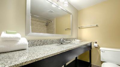 بست وسترن پلاس ماریپسا این اند کنفرنس سنتر