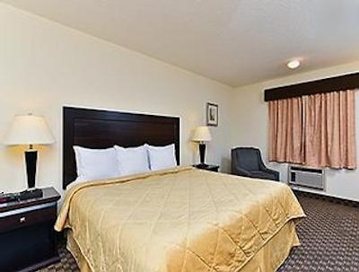 سوپر 8 کالگاری/آیرپرت