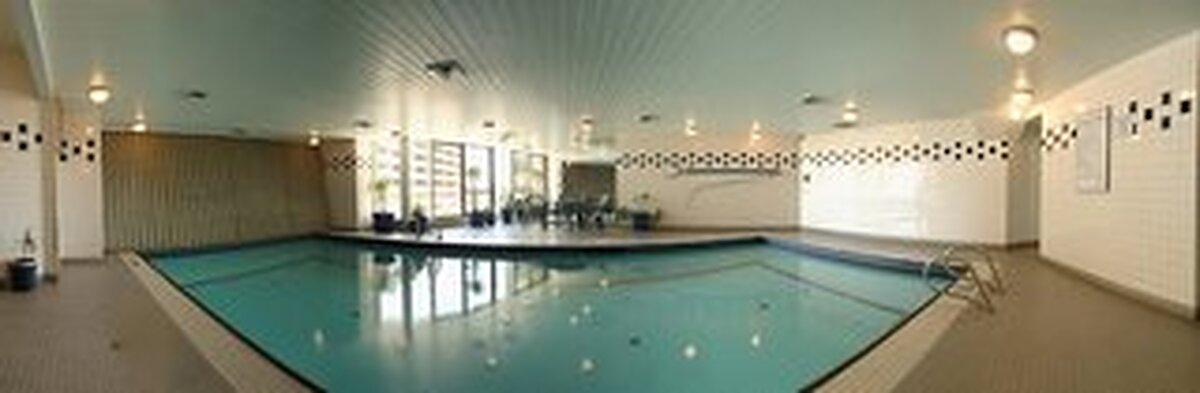 Coast Abbotsford Hotel and Suites