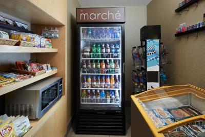 کورتیارد منتریل آیرپرت