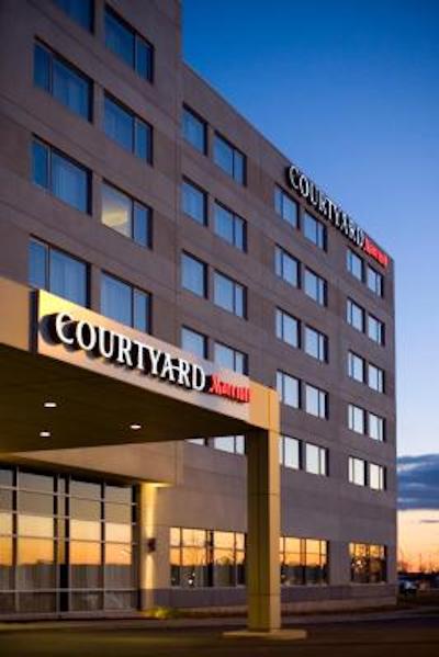 کورتیارد منتریل آیرپرت