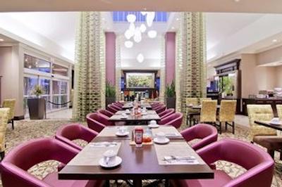 هیلتون گاردن این ترنتو/اجاکس