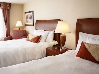 هیلتون گاردن این ترنتو/اجاکس