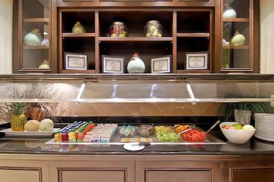 هیلتون گاردن این ترنتو/اجاکس