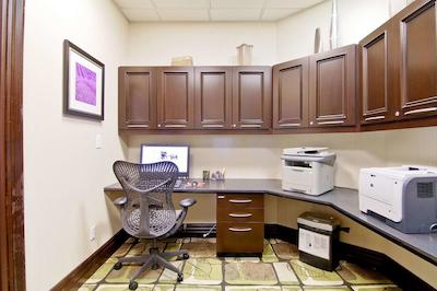 هیلتون گاردن این ترنتو/اجاکس