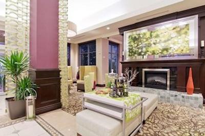 هیلتون گاردن این ترنتو/اجاکس