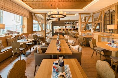 بست وسترن پلاس هتل اُسترتر