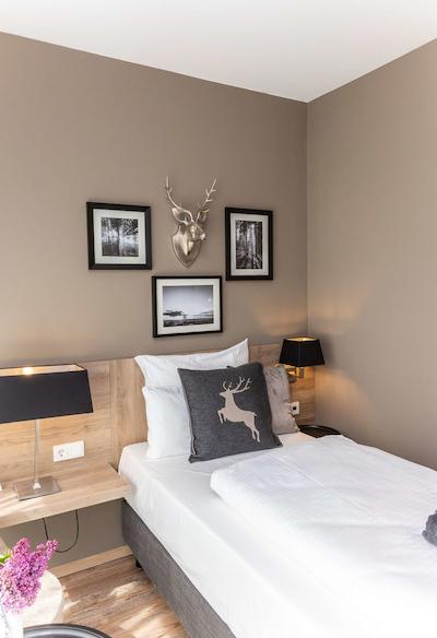 بست وسترن پلاس هتل اُسترتر