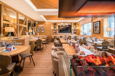 بست وسترن پلاس هتل اُسترتر