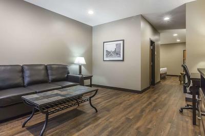 کوالیتی این اند سویتز ساسکاتون