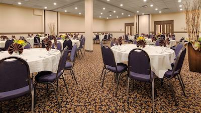 سورست پلاس هتل بای بست وسترن سون اُاکز