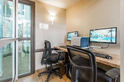 سورست پلاس هتل بای بست وسترن سون اُاکز