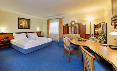 هتل اند رستاورانت لیندرهف