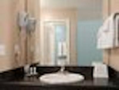 سوپر 8 ادمنتون اسود