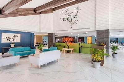 کوالیتی این اند کنفرنس سنتر