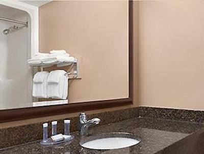 کاملوپز تراولج مونتویو