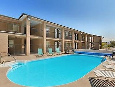 کاملوپز تراولج مونتویو