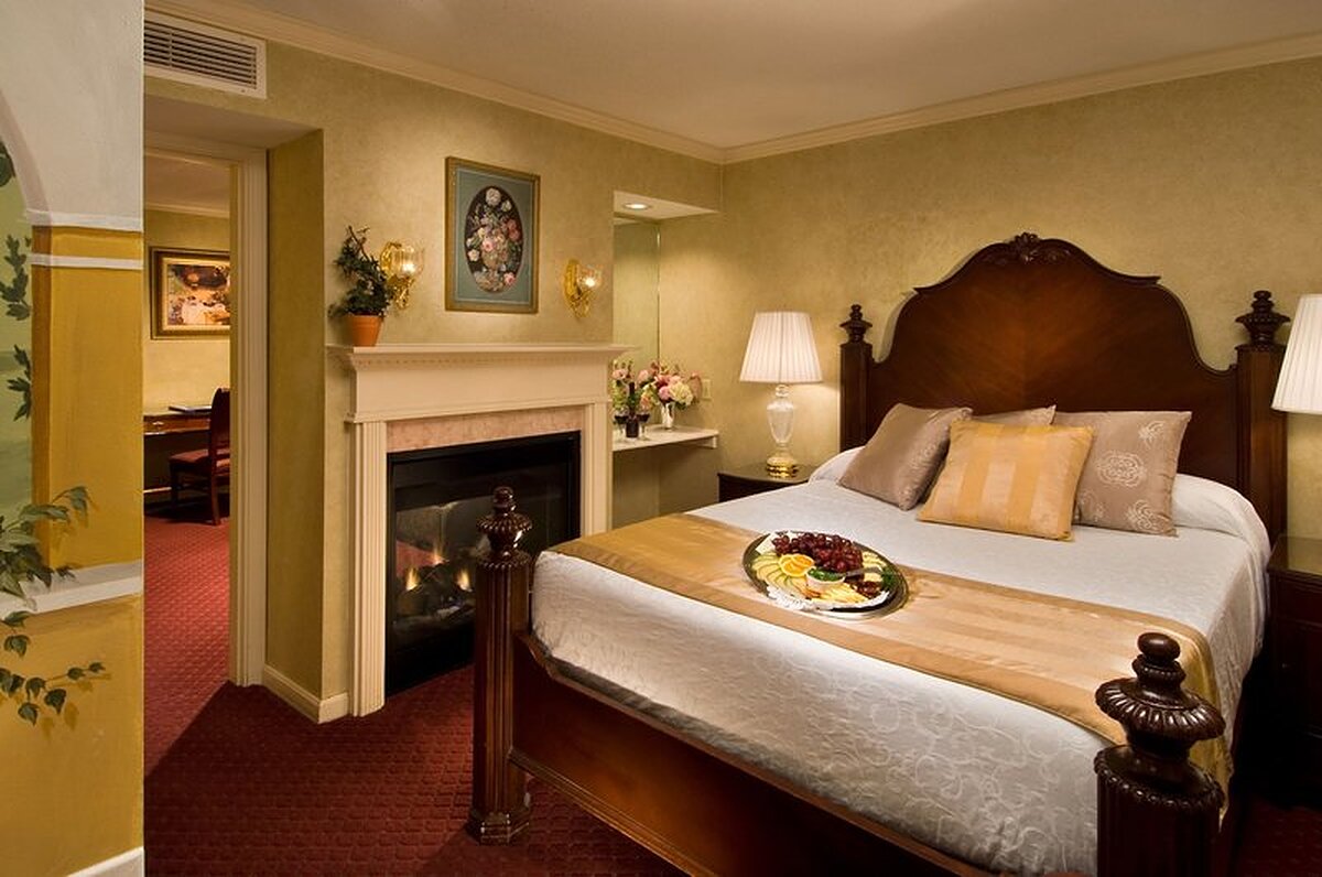 John Carver Inn and Spa