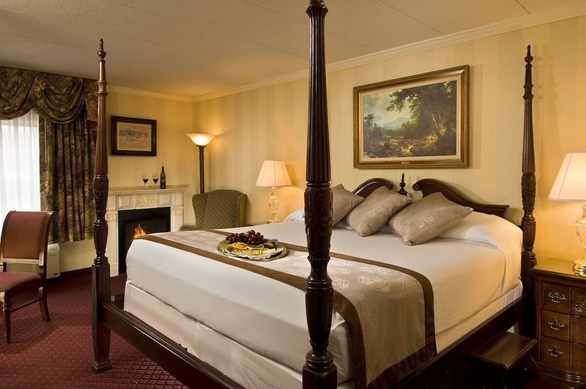 John Carver Inn and Spa