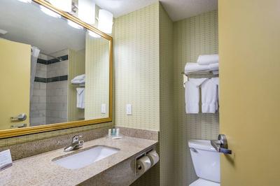 کلارین هتل اند کنفرنس سنتر شروود پارک