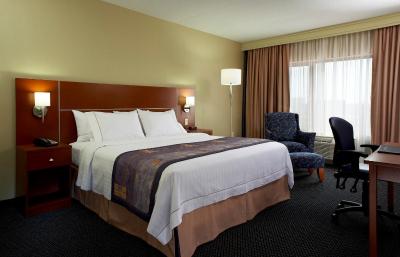 فیرفیلد این اند سویتز منتریل آیرپرت