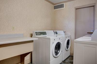 بست وسترن پلاس سیتی سنتر این